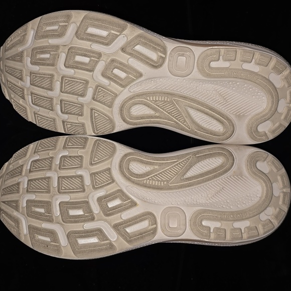 Brooks Adrenaline GTS 24 - Picture 8 of 12